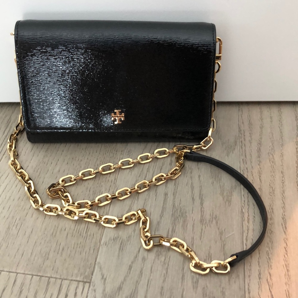 Tory Burch Emerson Chain Wallet